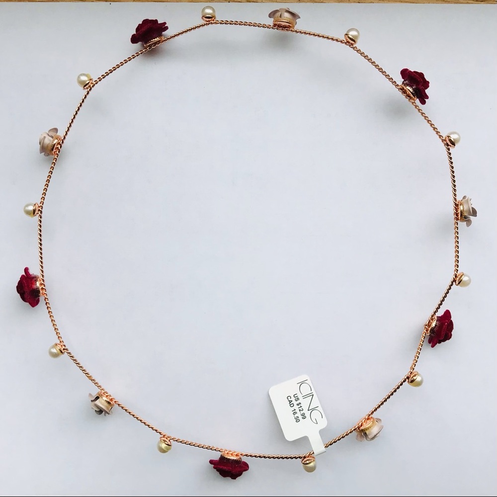 Icing Flower & Pearl Crown